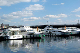 Hausboot-Hafen in Carrick-on-Shannon