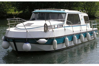 Hausboot Riviera 920 - Außenansicht