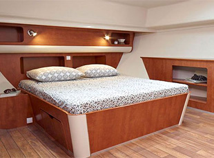 Betten und Kojen auf einem Hausboot