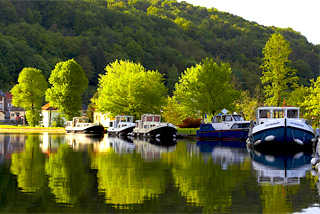 Hausboot-Hafen in Port Plaisance