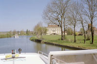 Bootsurlaub auf der Saône in Frankreich - Traumhafte Ferien auf dem Hausboot
