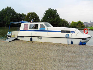 Hausboot Triton 1060 - behindertengerecht