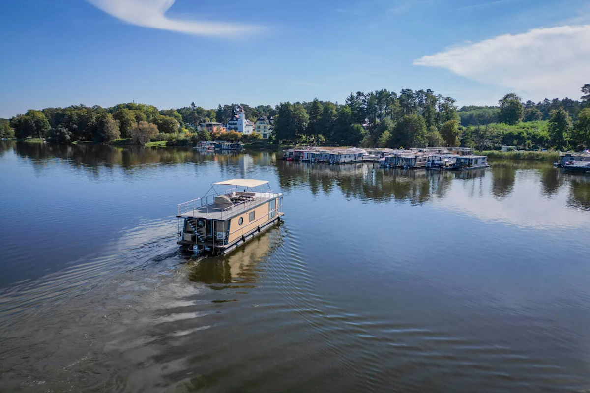 Bungalow Hausboot WOMA D13 Roma