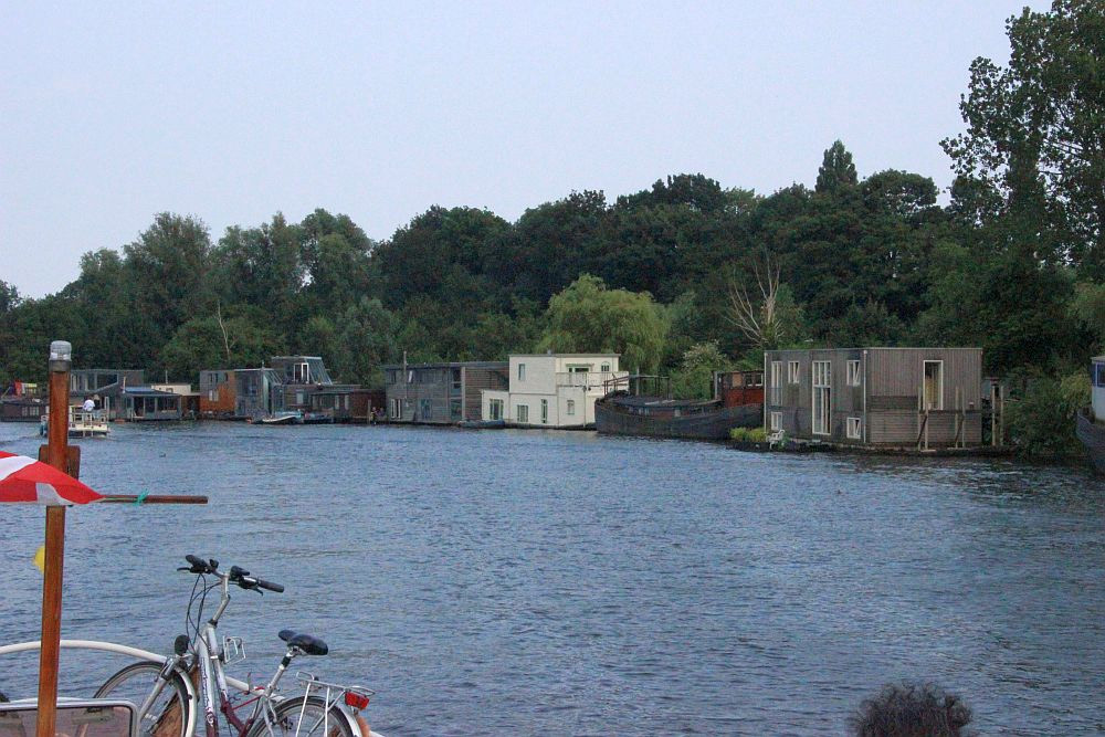 Wohnboote auf der Amstel