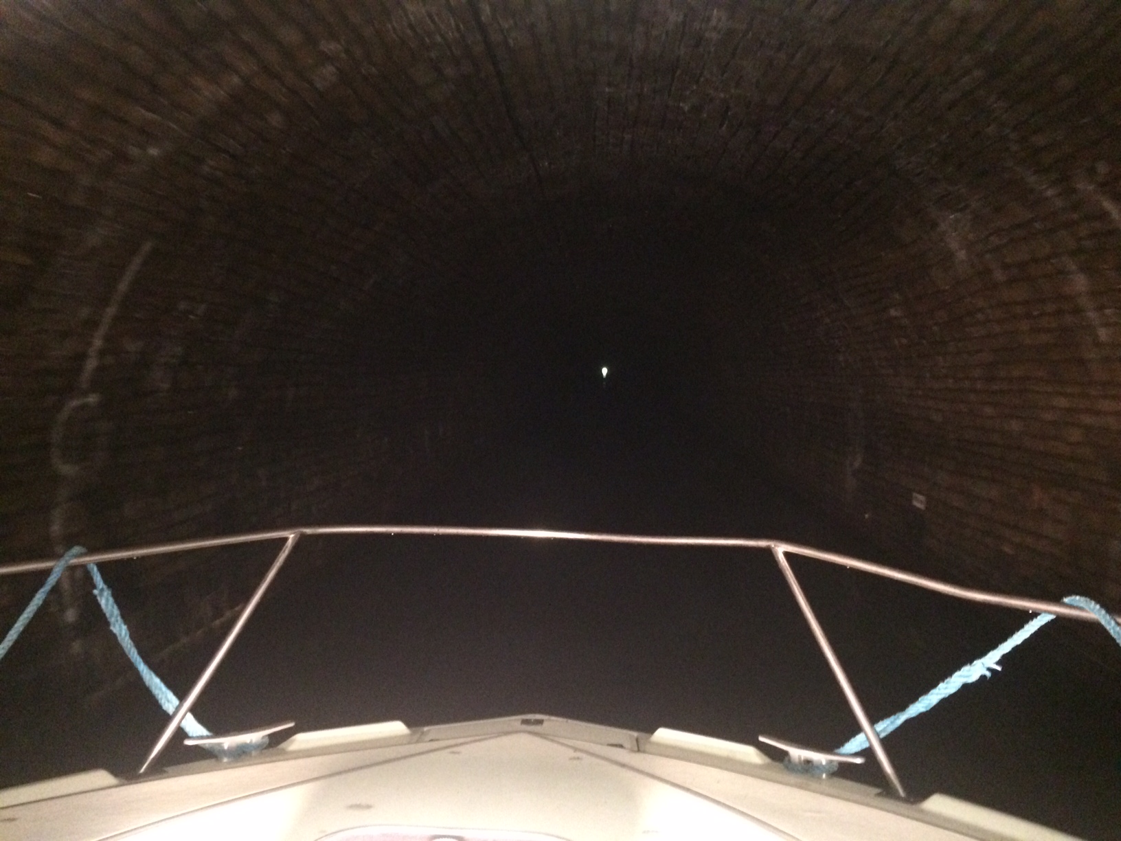Im Tunnel von Pouilly